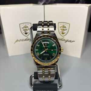 Poedagar Men's Green and Gold Watch